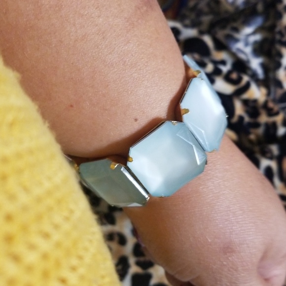 Carole Inc Torqoise Opal Stretch Bracelet - Picture 4 of 4